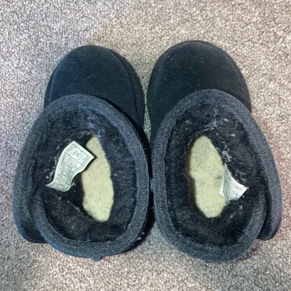 UGG jona toddler girls Black Boots - Picture 5 of 7